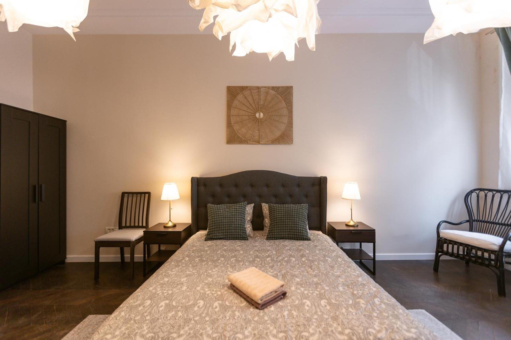 Charm - 2br *